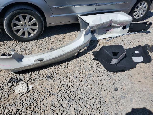 WBA8E1C58JA756704 - 2018 BMW 330E Սպիտակ լուսանկար 12
