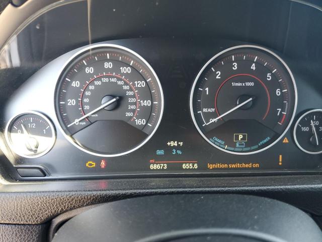 WBA8E1C58JA756704 - 2018 BMW 330E Սպիտակ լուսանկար 9