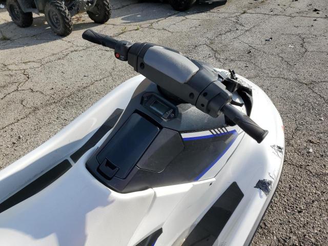 YAMA0336F818 - 2018 YAMAHA JETSKI WHITE photo 5