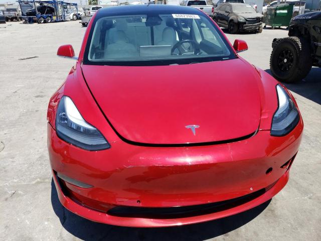 5YJ3E1EB1JF100691 - 2018 TESLA MODEL 3 RED photo 5