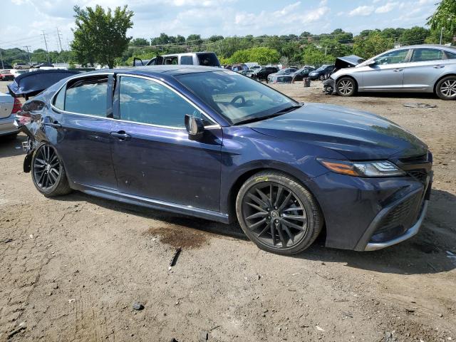 4T1K61AK1MU601148 - 2021 TOYOTA CAMRY XSE BLUE photo 4