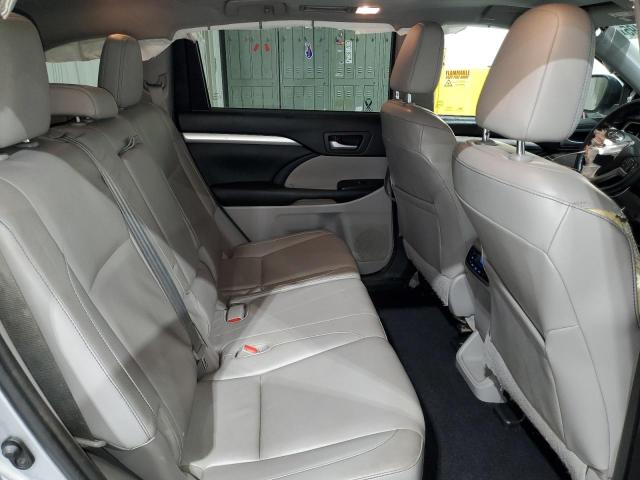 5TDJKRFH5FS161451 - 2015 TOYOTA HIGHLANDER XLE SILVER photo 11