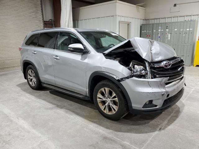 5TDJKRFH5FS161451 - 2015 TOYOTA HIGHLANDER XLE SILVER photo 4
