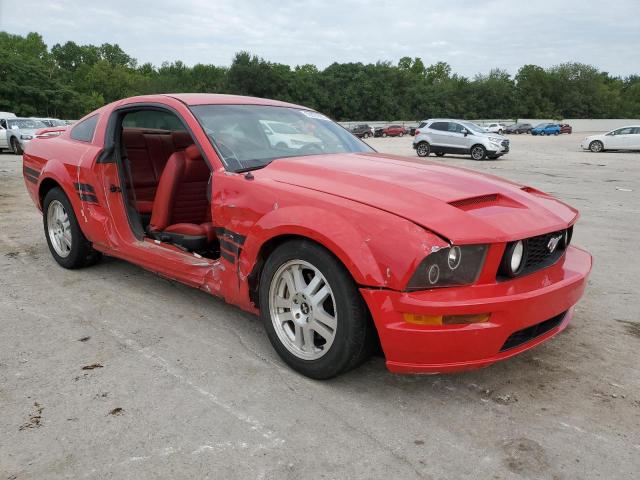 1ZVFT82H965114459 - 2006 FORD MUSTANG GT RED photo 4
