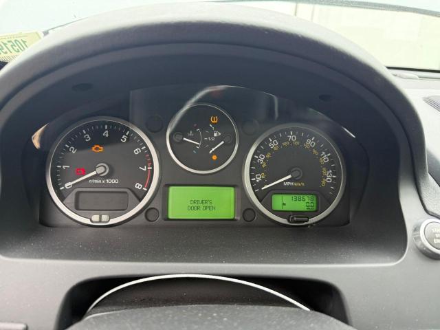 SALFR2BN2CH308774 - 2012 LAND ROVER LR2 HSE GRAY photo 8