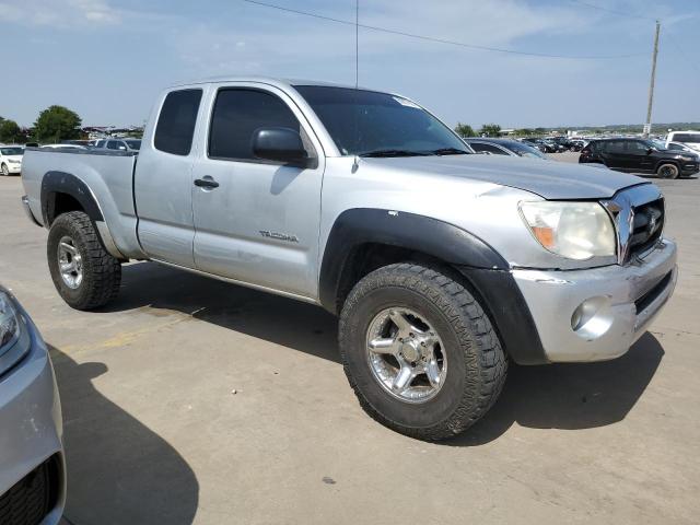 5TETU62N05Z006630 - 2005 TOYOTA TACOMA PRERUNNER ACCESS CAB SILVER photo 4