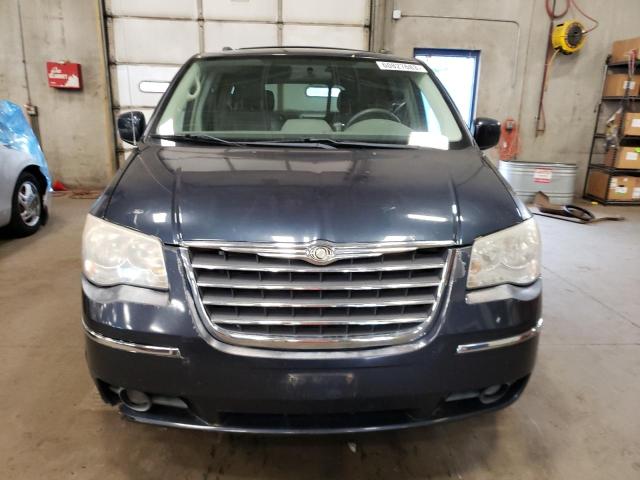 2A8HR54P08R709616 - 2008 CHRYSLER TOWN AND C TOURING BLUE photo 5