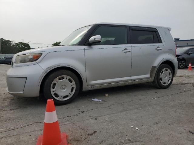 JTLZE4FE1A1118061 - 2010 TOYOTA SCION XB 银色 照片 1