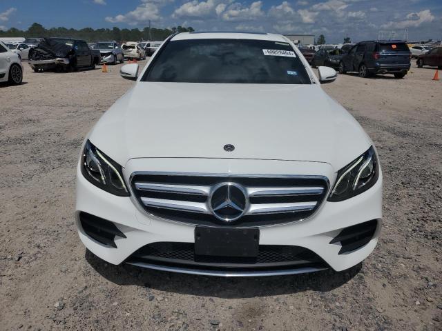 WDDZF4JB7JA474946 - 2018 MERCEDES-BENZ E 300 WHITE photo 5