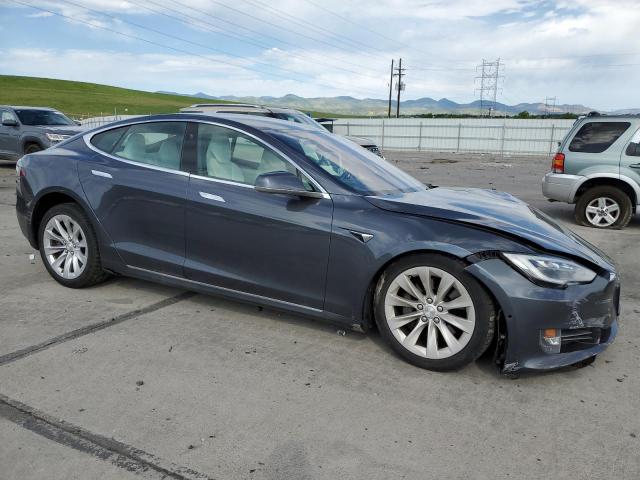 5YJSA1E25HF187898 - 2017 TESLA MODEL S 灰色 照片 4