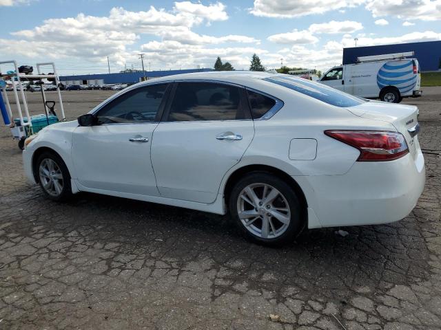 1N4AL3AP2DN472210 - 2013 NISSAN ALTIMA 2.5 WHITE photo 2