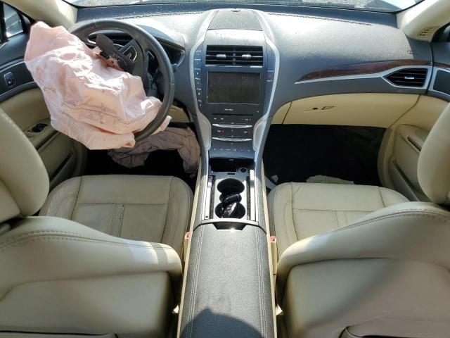 3LN6L2G97FR628417 - 2015 LINCOLN MKZ WHITE photo 8