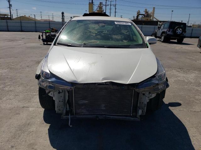 JTDKARFU4L3107222 - 2020 TOYOTA PRIUS L WHITE photo 5