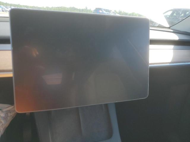 7SAYGDEE4PF664617 - 2023 TESLA MODEL Y Սպիտակ լուսանկար 9