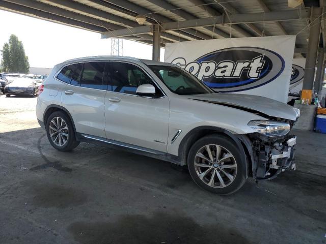 5UXTR9C55JLC83947 - 2018 BMW X3 XDRIVE30I WHITE photo 4