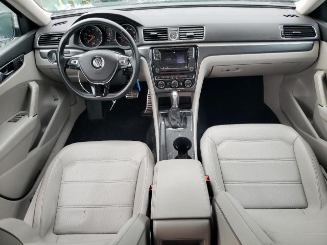 1VWDT7A37HC050847 - 2017 VOLKSWAGEN PASSAT R-LINE Grau Foto 8