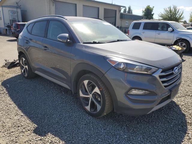 KM8J3CA23JU705278 - 2018 HYUNDAI TUCSON VALUE GRAY photo 4