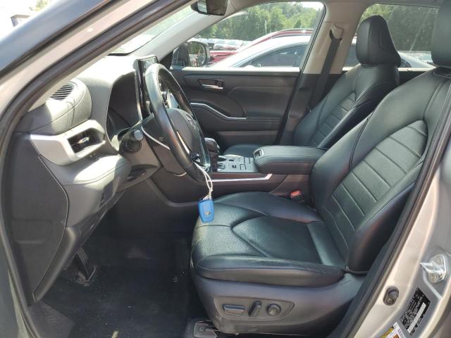 5TDGZRBH6MS114941 - 2021 TOYOTA HIGHLANDER XLE Silber Foto 7
