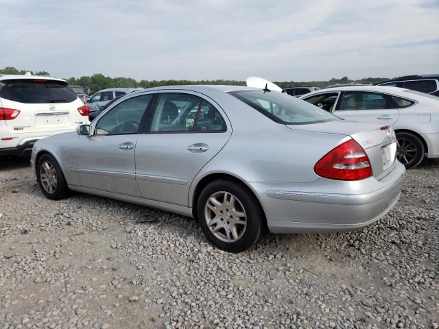 WDBUF26J55A703234 - 2005 MERCEDES-BENZ E 320 CDI GRAY photo 2