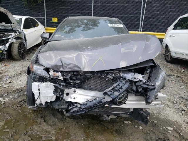 4T1T11AK5PU752128 - 2023 TOYOTA CAMRY SE NIGHT SHADE CHARCOAL photo 5