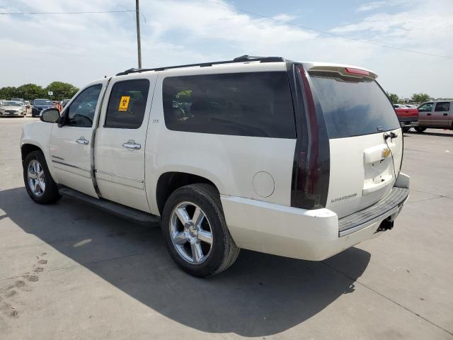 1GNSCKE00CR252682 - 2012 CHEVROLET SUBURBAN C1500 LTZ WHITE photo 2