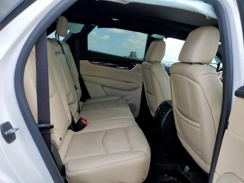 1GYKNBRS0HZ315229 - 2017 CADILLAC XT5 LUXURY WHITE photo 11