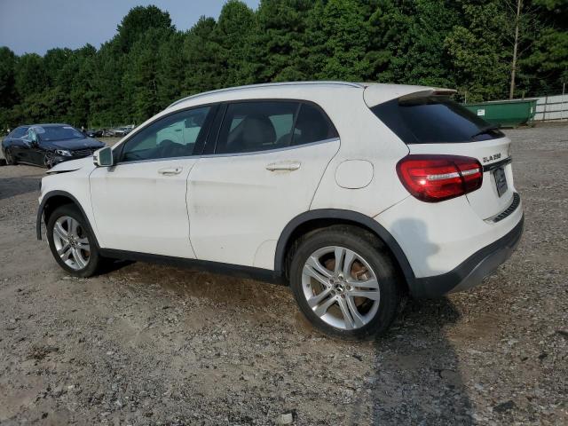 WDCTG4GB7KJ551511 - 2019 MERCEDES-BENZ GLA 250 4MATIC WHITE photo 2