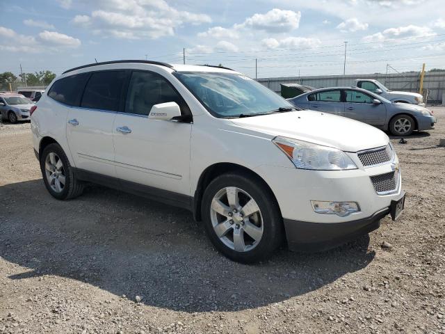 1GNKVLED7BJ270161 - 2011 CHEVROLET TRAVERSE LTZ WHITE photo 4