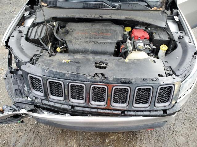 3C4NJDDB2LT207907 - 2020 JEEP COMPASS TRAILHAWK GRAY photo 12