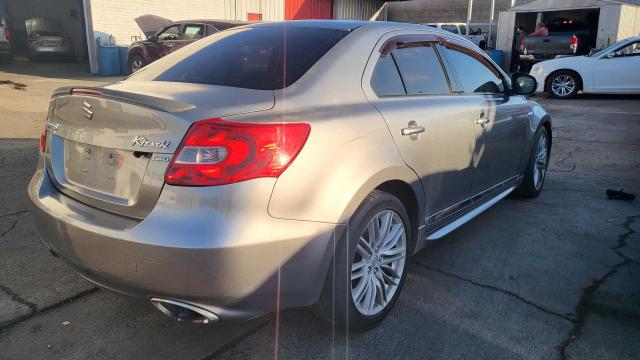 JS2RF9A62B6110213 - 2011 SUZUKI KIZASHI SPORT GTS SILVER photo 4