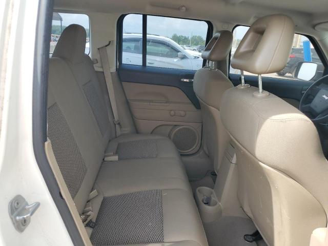 1J4FT28B69D121943 - 2009 JEEP PATRIOT SPORT WHITE photo 11