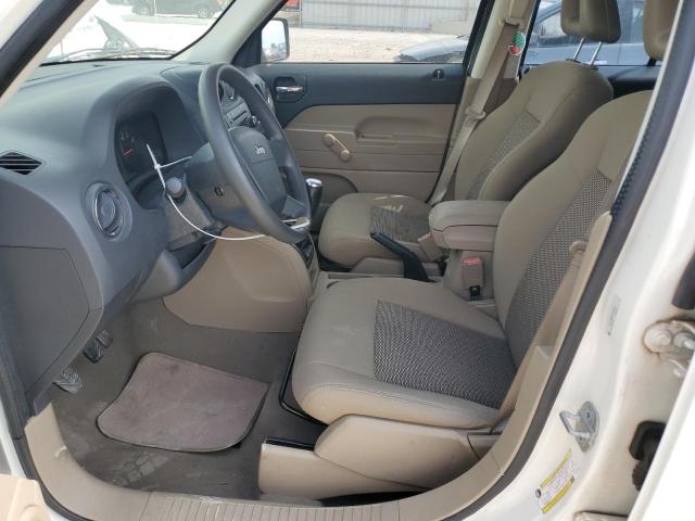 1J4FT28B69D121943 - 2009 JEEP PATRIOT SPORT WHITE photo 7