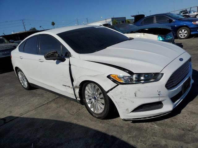 3FA6P0UU3GR251498 - 2016 FORD FUSION S HYBRID WHITE photo 4