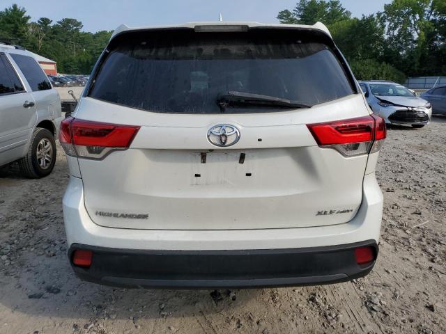 5TDJZRFH1HS514167 - 2017 TOYOTA HIGHLANDER SE WHITE photo 6