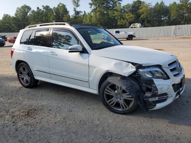 WDCGG5HB7FG403254 - 2015 MERCEDES-BENZ GLK 350 WHITE photo 4