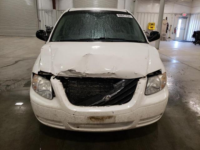 1C4GP45R45B438282 - 2005 CHRYSLER TOWN & COU 白色 照片 5