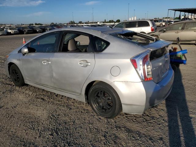JTDKN3DUXD5538304 - 2013 TOYOTA PRIUS SILVER photo 2