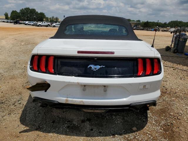 1FATP8UH9J5121384 - 2018 FORD MUSTANG WHITE photo 6