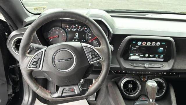 1G1FK1R65J0143943 - 2018 CHEVROLET CAMARO ZL1 黑色 照片 9