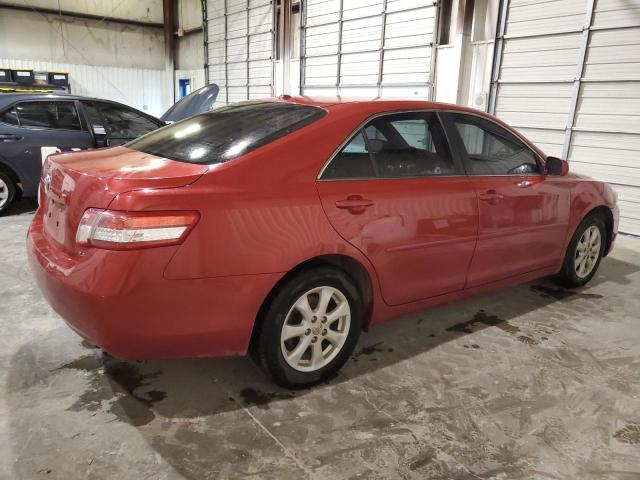 4T4BF3EK4BR203747 - 2011 TOYOTA CAMRY BASE წითელი ფოტო 3