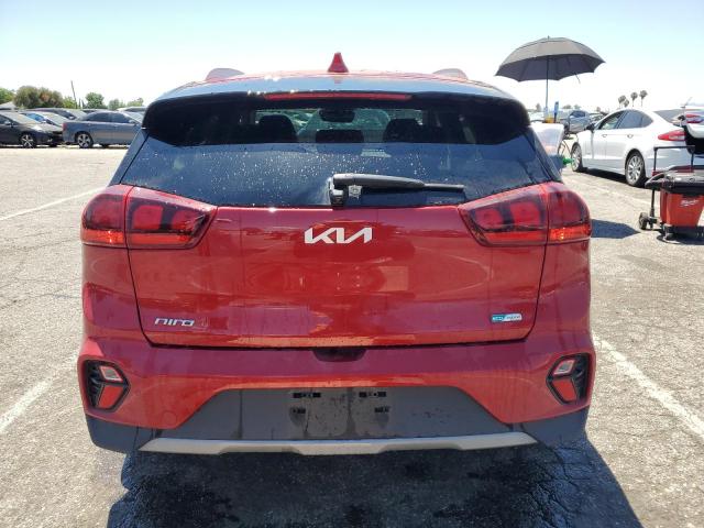 KNDCB3LC8N5540592 - 2022 KIA NIRO LX RED photo 6