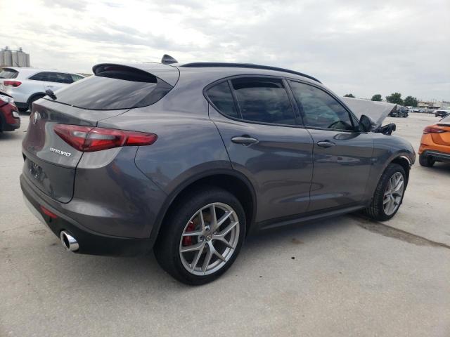 ZASFAKNN5J7C00413 - 2018 ALFA ROMEO STELVIO TI SPORT CHARCOAL photo 3