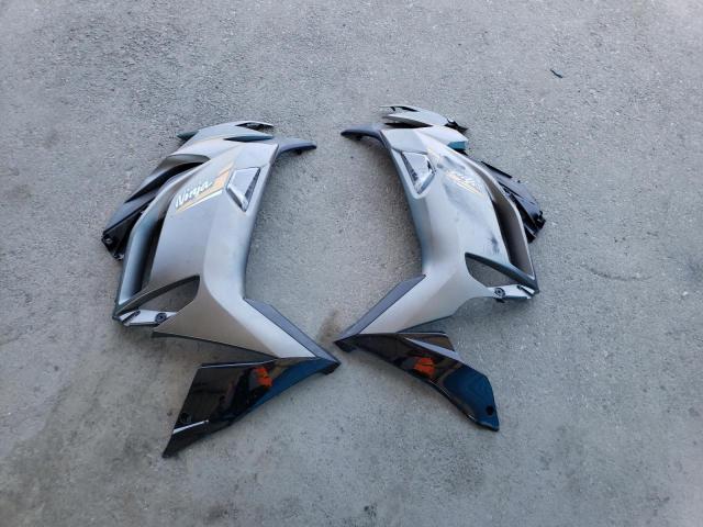 ML5EXER14PDA81014 - 2023 KAWASAKI EX650 R Екі түсті фото 9