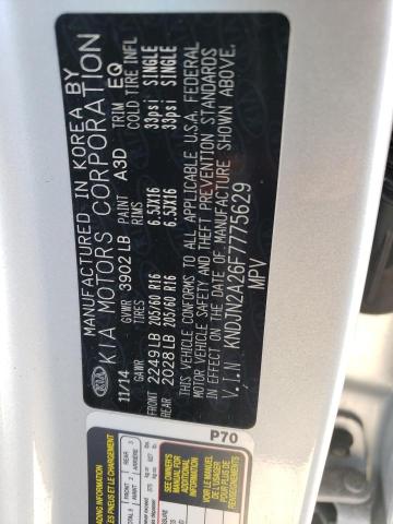 KNDJN2A26F7775629 - 2015 KIA SOUL SILVER photo 12