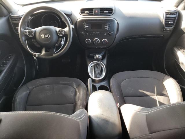 KNDJN2A26F7775629 - 2015 KIA SOUL SILVER photo 8