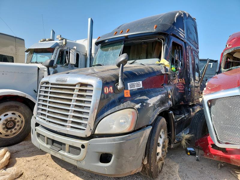 3AKJGLD65FSGE5018 - 2015 FREIGHTLINER CASCADIA 1 黑色 照片 2