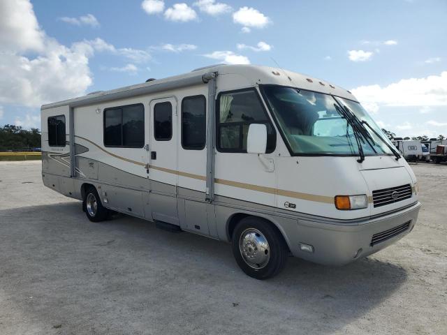 2003 WORKHORSE CUSTOM CHASSIS MOTORHOME P3500, null