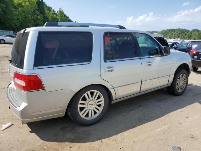 5LMJJ2H50BEJ07173 - 2011 LINCOLN NAVIGATOR 银色 照片 3