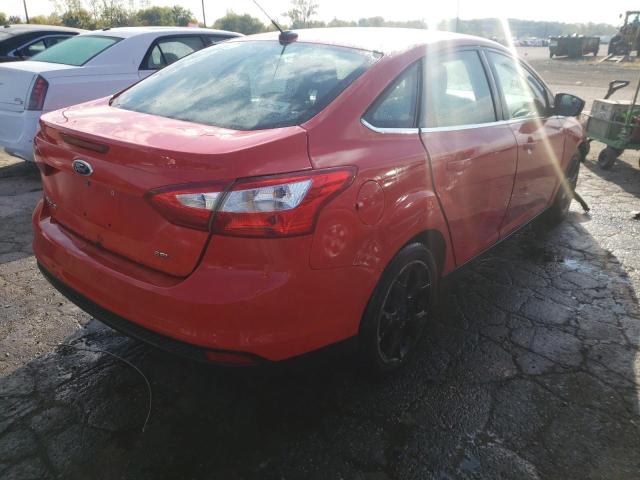 1FAHP3H24CL328715 - 2012 FORD FOCUS SEL RED photo 4