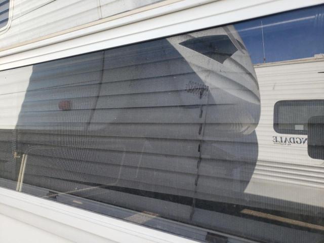 4YDT2602925901415 - 2002 OUTB TRAVEL TRL თეთრი ფოტო 6